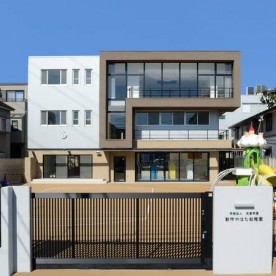 新作やはた幼稚園