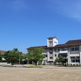 岡山市曽根保育園