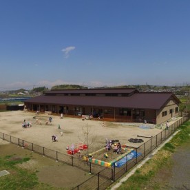 にじいろ保育園
