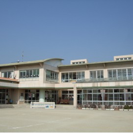 沖村保育園