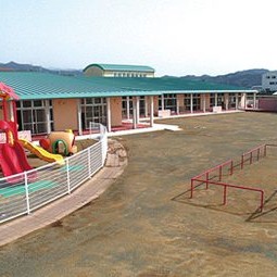 なかよし保育園