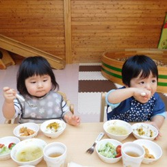 永山こどもの杜保育園の写真2
