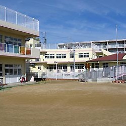 認定こども園鈴蘭台幼稚園の写真2
