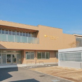 幼保連携型認定こども園　日野ひかりの森こども園