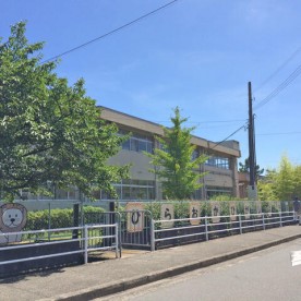 平岡東幼稚園