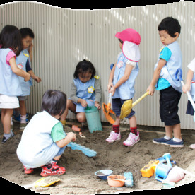 まなべ幼稚園の写真2