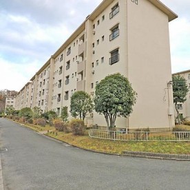 中登美こども園