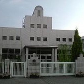 四国大学附属認定こども園