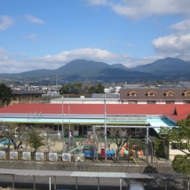 認定こども園　白百合保育園