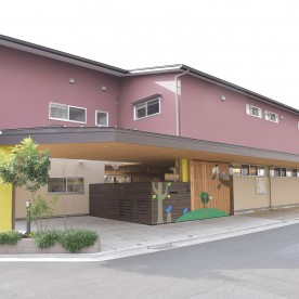 認定こども園八尾青い鳥学園