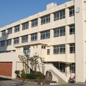 羽曳野市立高鷲南幼稚園の写真2
