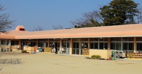 東保育所