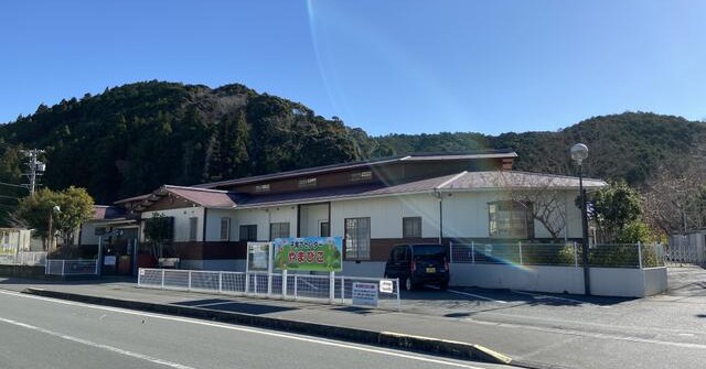 子育てセンターやまびこ