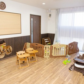 AIAI NURSERY 菅野駅前の写真5