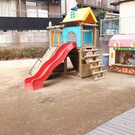 アリスなかよし保育園の写真3