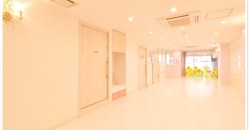 サロン・ド・ひまわり医学町保育園
