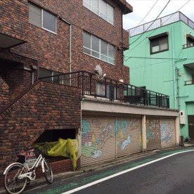 託児所　flower blooms