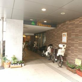 中目黒駅前保育園の写真2