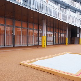 にじいろ保育園中野駅南口