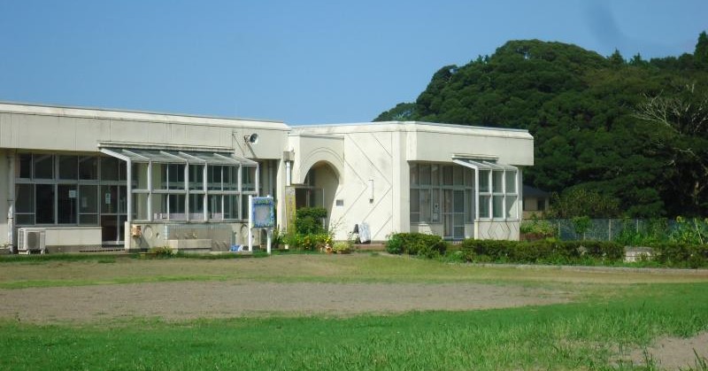 東保育所